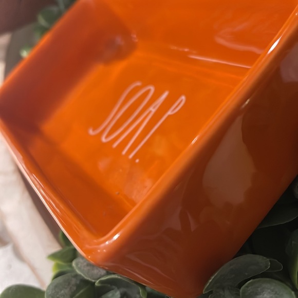 🍁Rae Dunn Ceramic SOAP dish - Picture 2 of 4